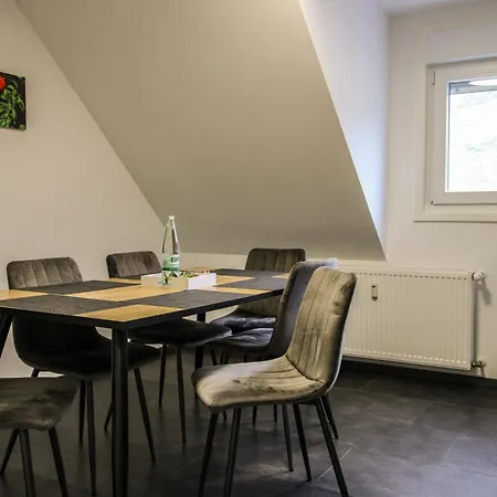 Sweet Six, Sauna, Balkon, Netflix, Boxspringbetten, Hochwertiges Bad Apartment