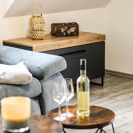 Sweet Six, Sauna, Balkon, 6 Personen, Boxspringbetten, Hochwertiges Bad * ツェル・アン・デル・モーゼル