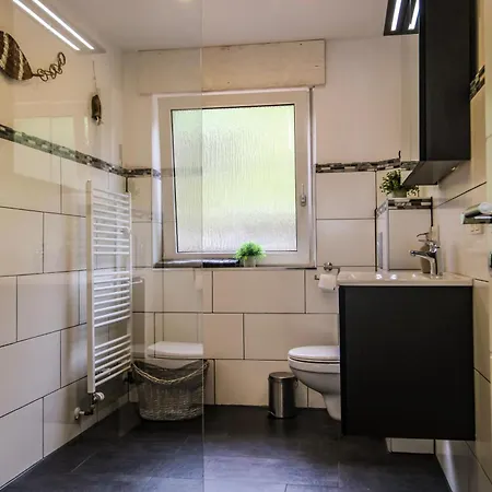 Sweet Six, Sauna, Balkon, 6 Personen, Boxspringbetten, Hochwertiges Bad ツェル・アン・デル・モーゼル