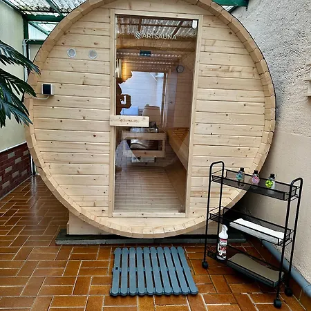 アパート Sweet Six, Sauna, Balkon, 6 Personen, Boxspringbetten, Hochwertiges Bad ツェル・アン・デル・モーゼル