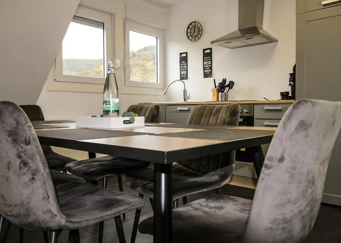 Appartamento Sweet Six, Sauna, Balkon, 6 Personen, Boxspringbetten, Hochwertiges Bad Zell an der Mosel