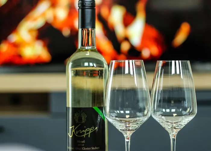 Sweet Six, Sauna, Balkon, 6 Personen, Boxspringbetten, Hochwertiges Bad Zell an der Mosel